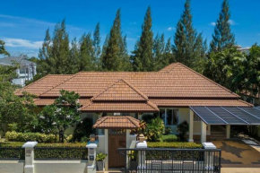 Sunny pool villa Rawai, close to amenities #v87